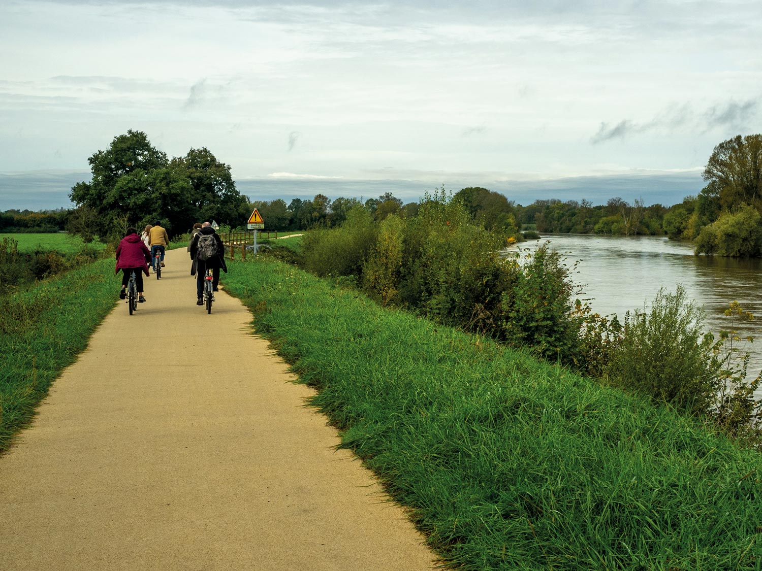 six-itineraires-confluents-tour-a-tours©julien-bourgeois
