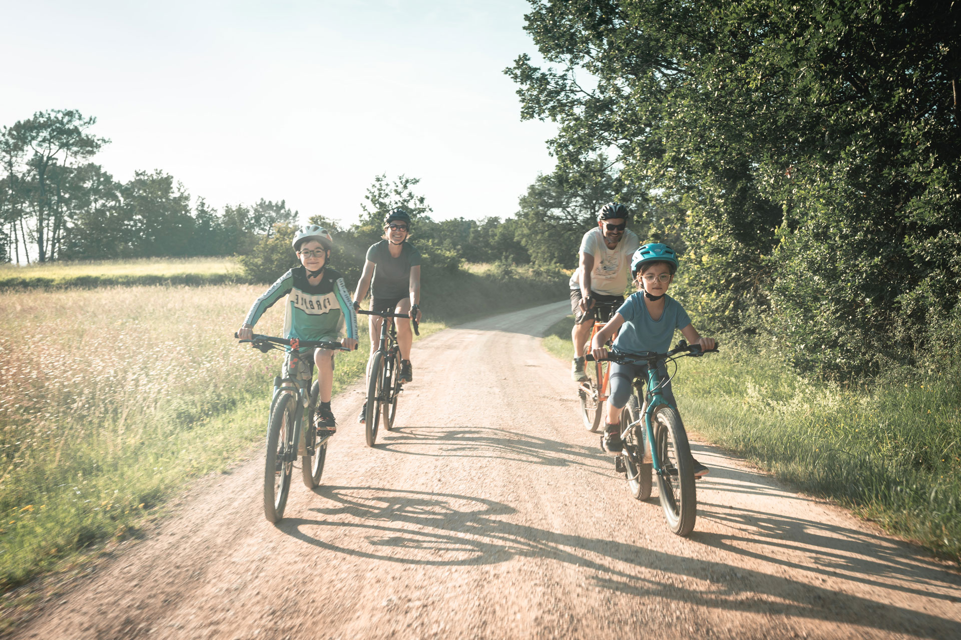 traverse-03-le-magazine-du-velotourisme-quercy-gravel_fournales_MD-0508